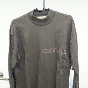 Essentials Long-Sleeve Shirt